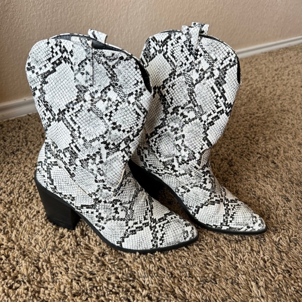 Booties - Picture 2 of 3